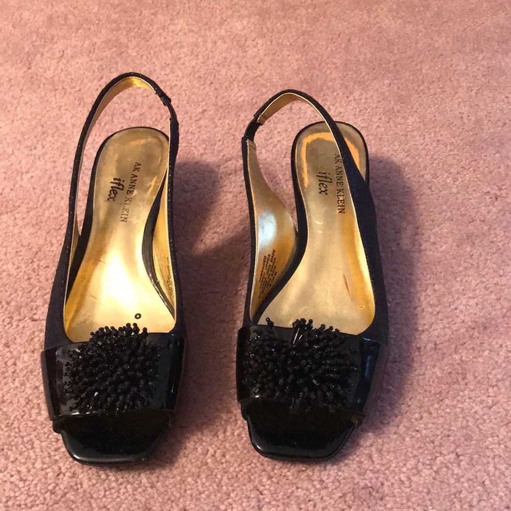 Black dress slides